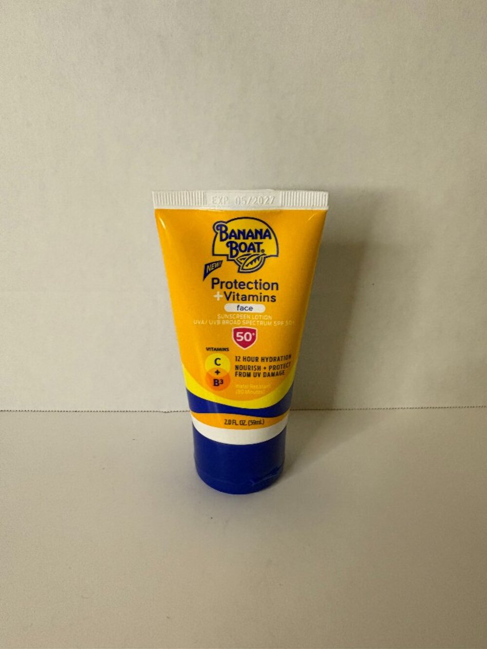 LOT OF 6 Banana Boat Protection + Vitamins Face SPF 50+ 2 oz Exp 05/27
